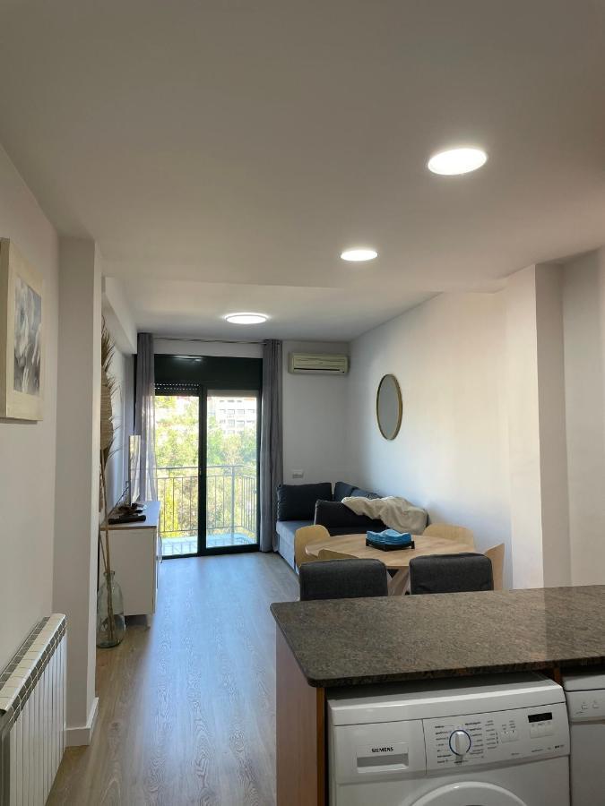 Acogedor Vallparadis Con Parking Terrassa